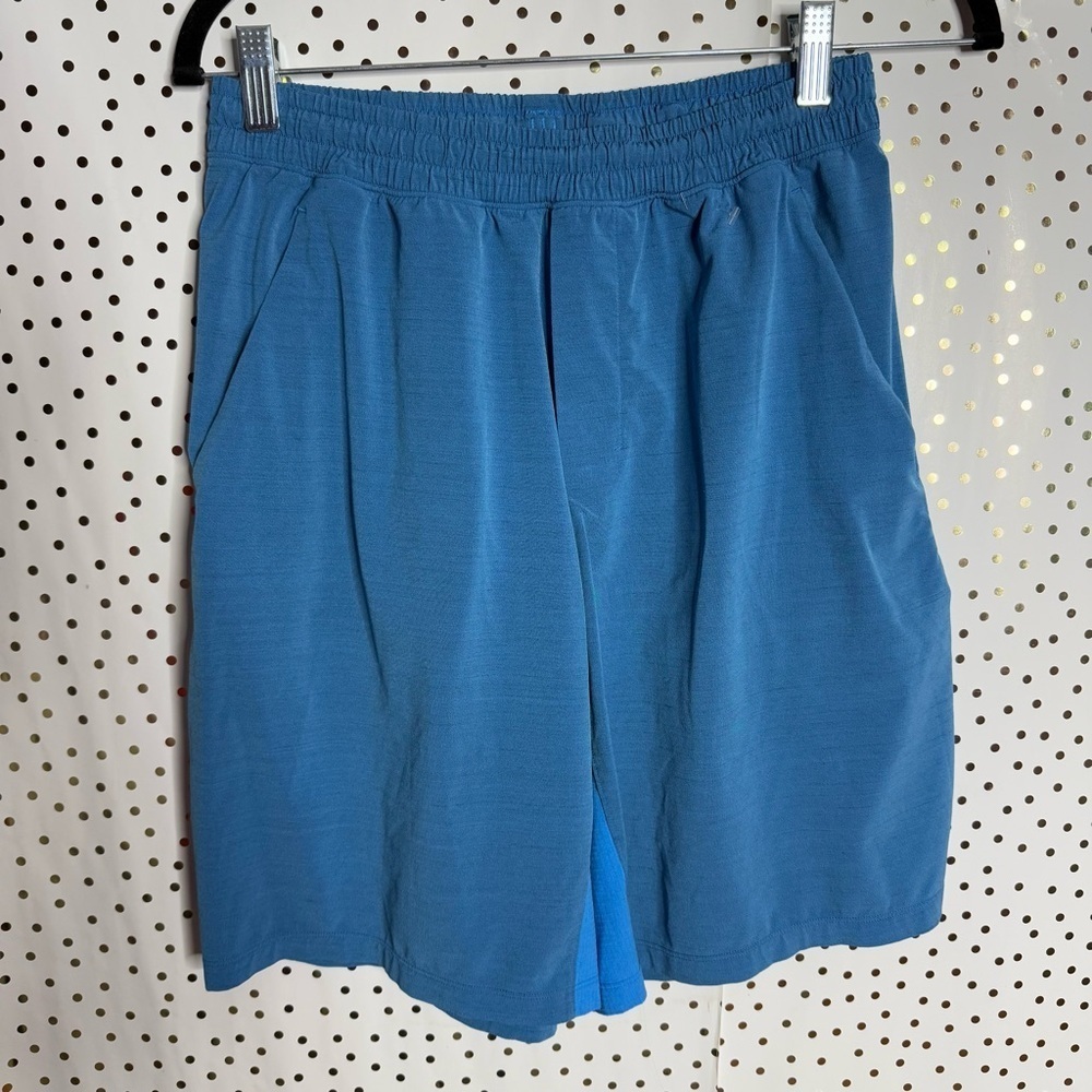 Lululemon Men's Blue Shorts